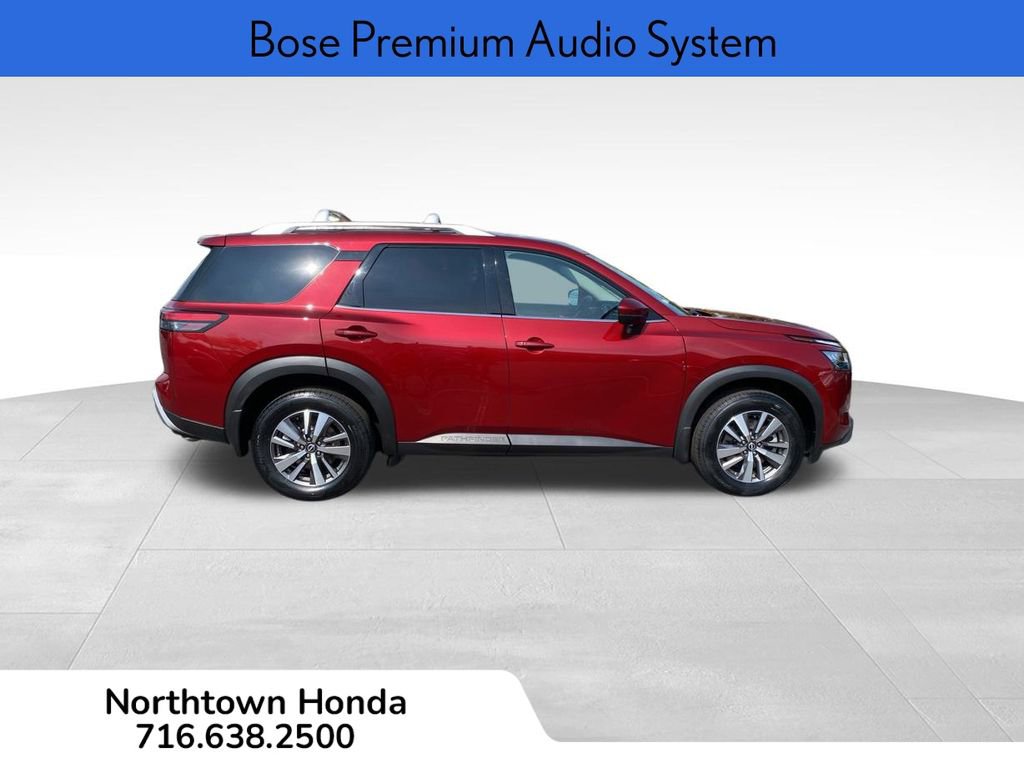 Used 2022 Nissan Pathfinder SL w/ SL Black Package image 10