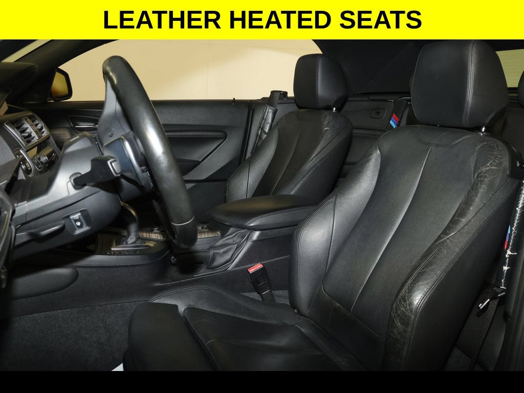 Used 2016 BMW M235i Convertible RWD image 3