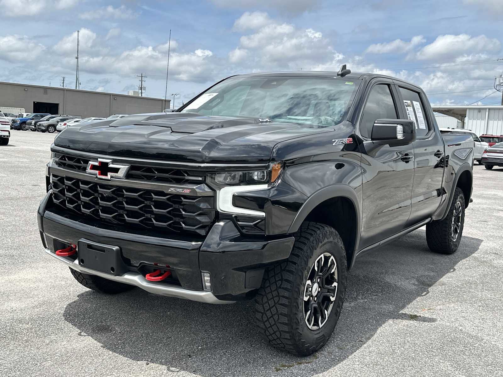 Used 2023 Chevrolet Silverado 1500 ZR2 w/ Technology Package AWD/4WD image 4