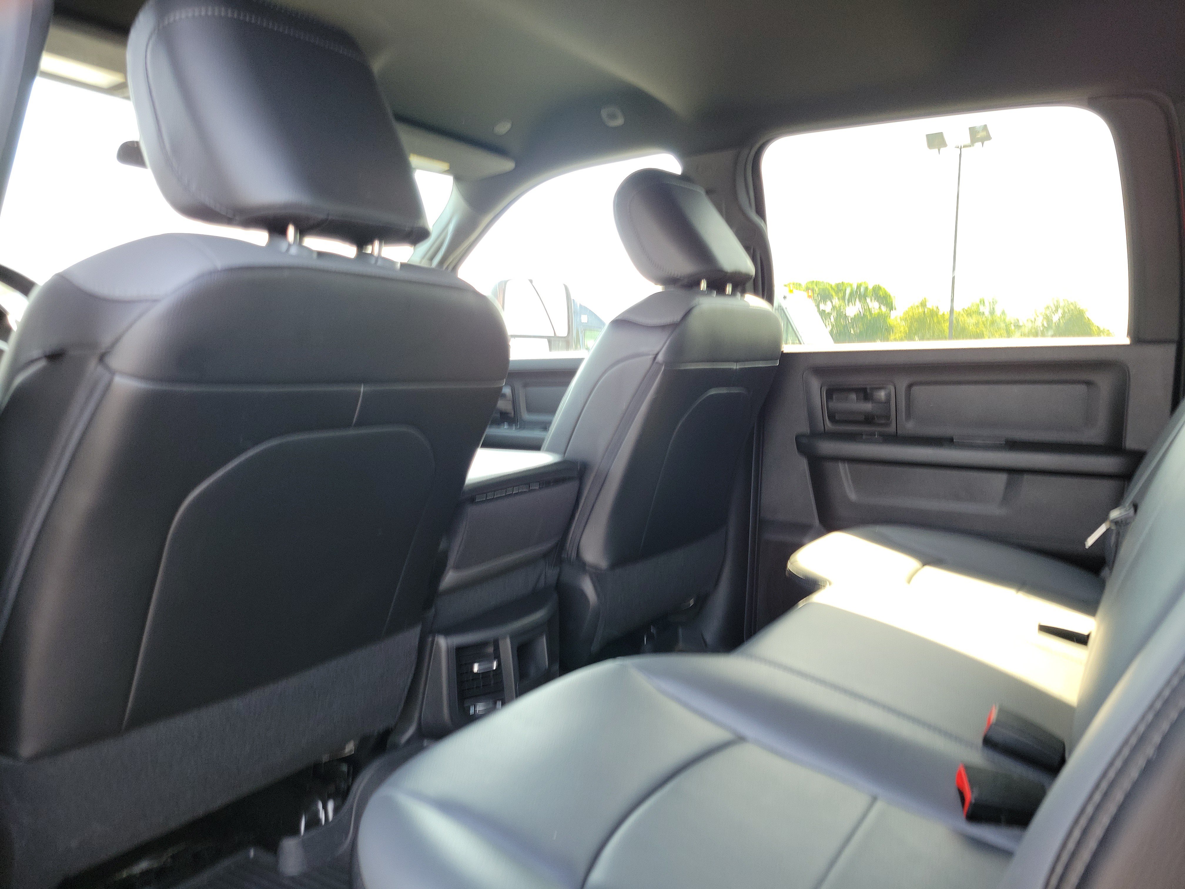 Used 2023 RAM 2500 Tradesman w/ Chrome Appearance Group AWD/4WD image 14