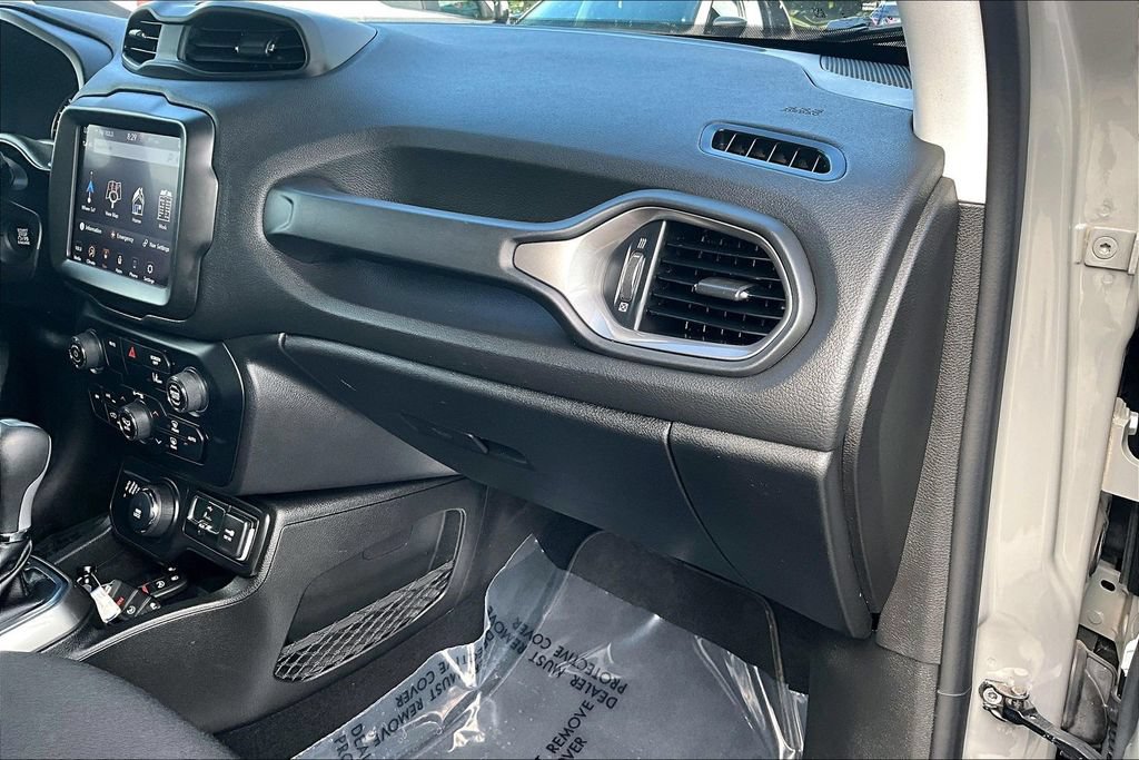 Used 2022 Jeep Renegade Latitude AWD/4WD image 27