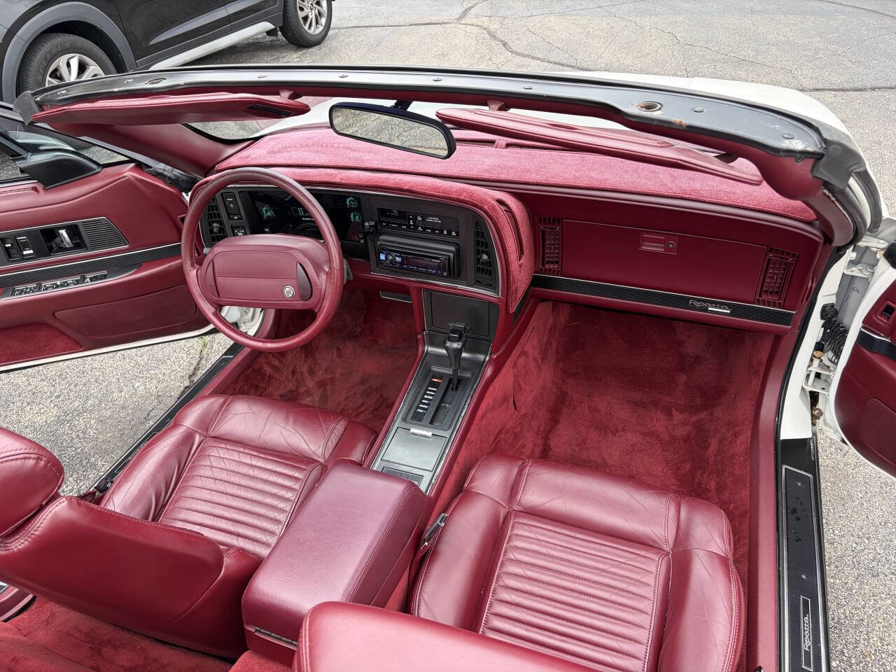 Used 1990 Buick Reatta Convertible FWD image 14