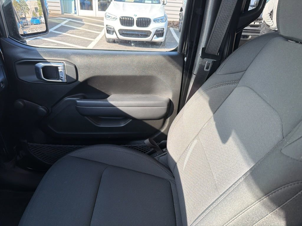 Used 2023 Jeep Wrangler Willys image 11