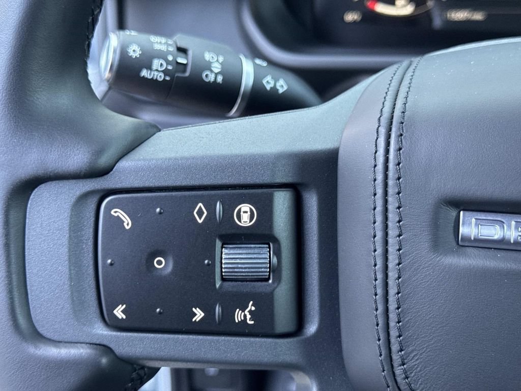 Certified 2024 Land Rover Defender 130 X AWD/4WD image 30