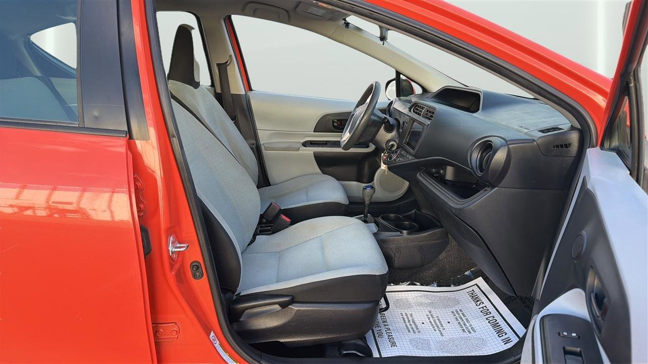 Used 2014 Toyota Prius C One image 13