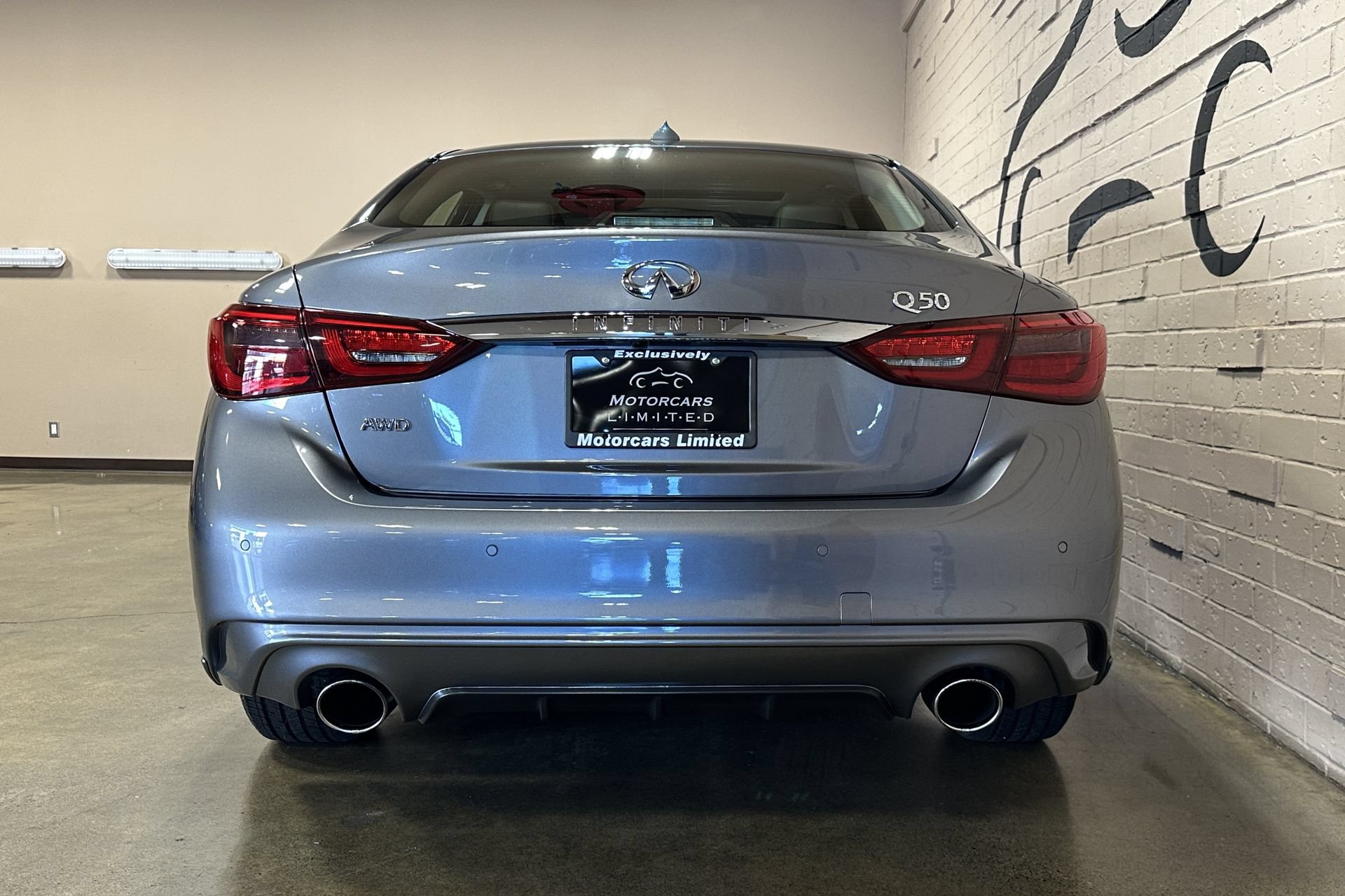 Used 2018 INFINITI Q50 Luxe w/ Essential Package (3.0T Luxe) AWD/4WD image 5