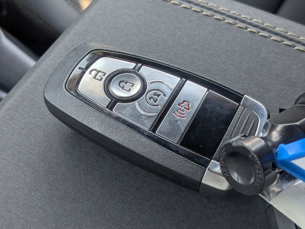 New 2025 Ford Bronco Badlands image 31