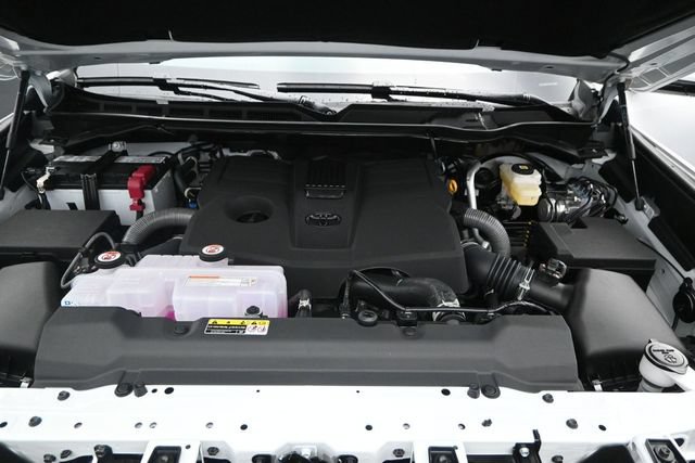 New 2026 Toyota Tundra Limited AWD/4WD image 17