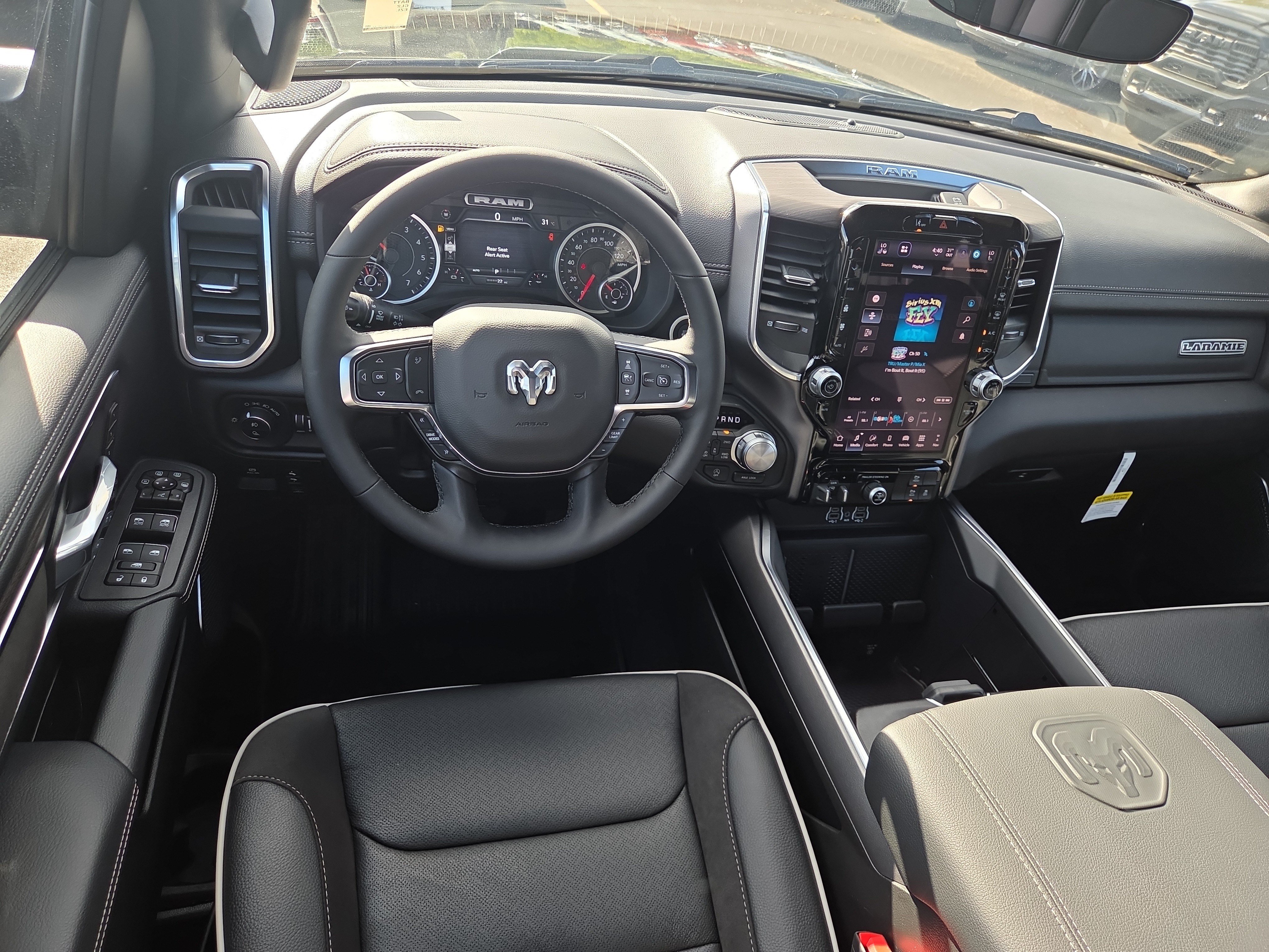 New 2026 RAM 1500 Laramie AWD/4WD image 7