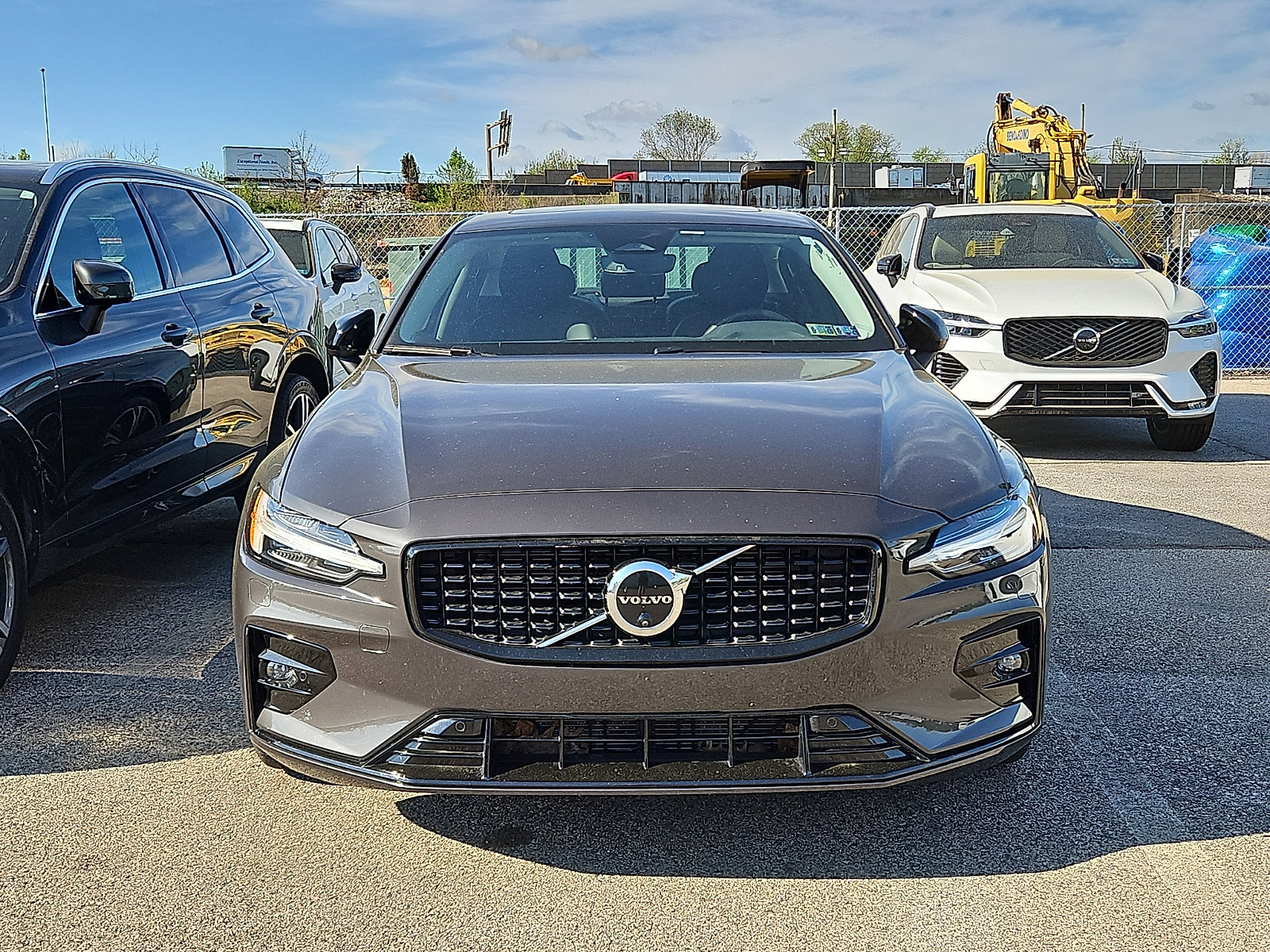 Used 2024 Volvo S60 B5 Plus w/ Climate Package AWD/4WD image 2