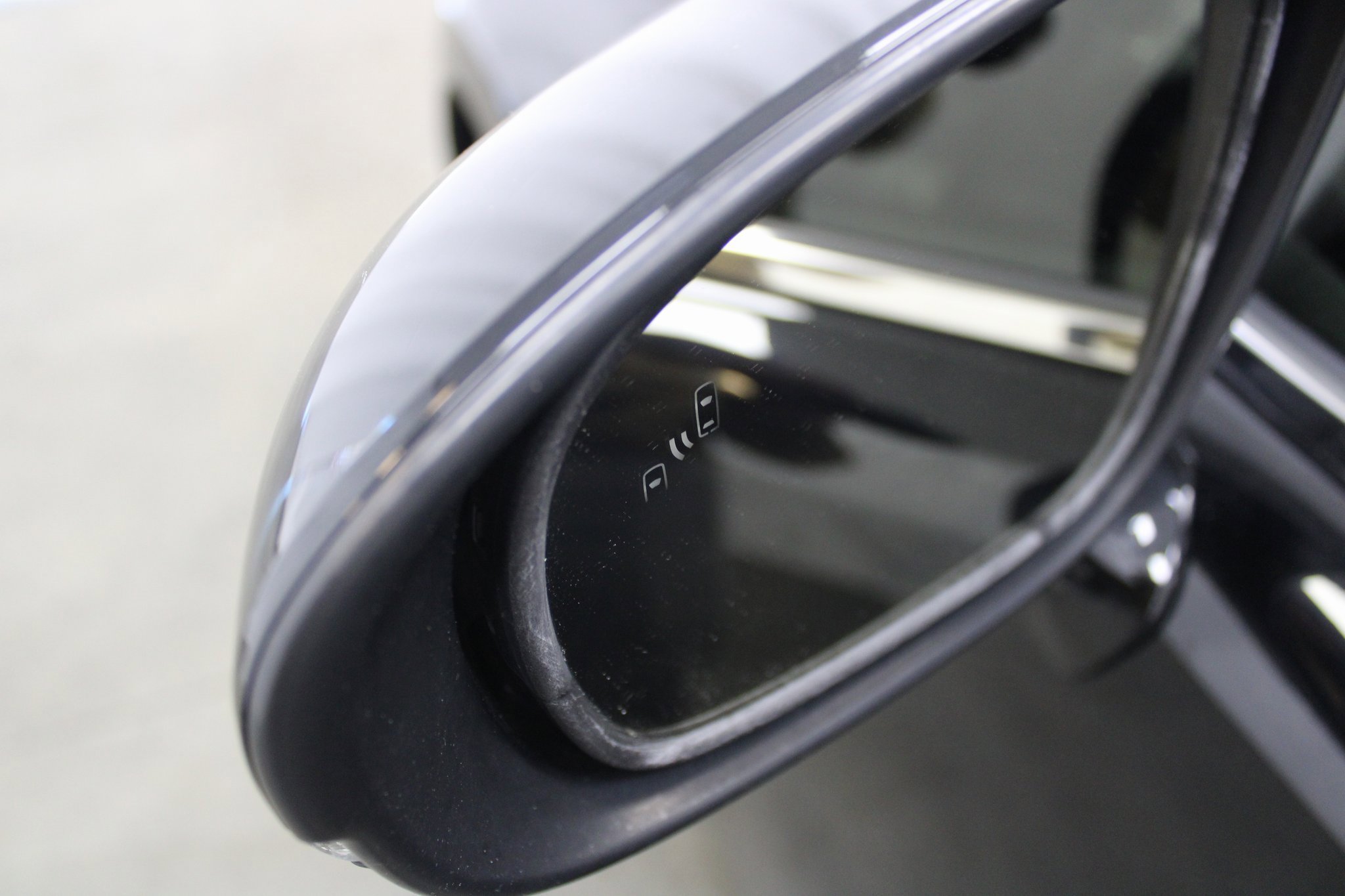 Used 2018 Lexus ES 300h image 9