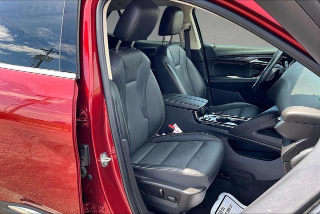 Used 2023 Buick Envision Essence FWD image 7