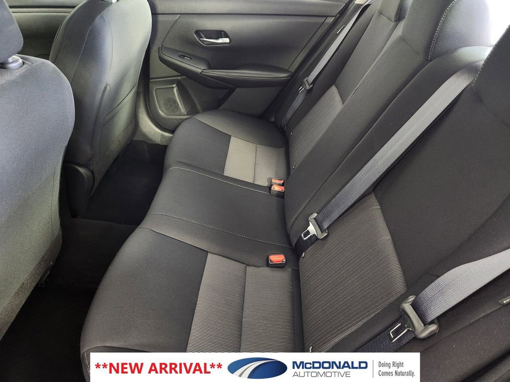 Used 2023 Nissan Sentra SV FWD image 12