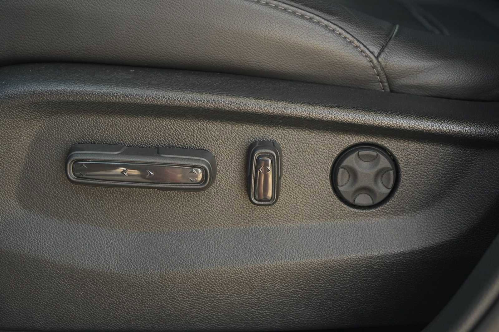 Used 2021 Honda CR-V Touring image 12