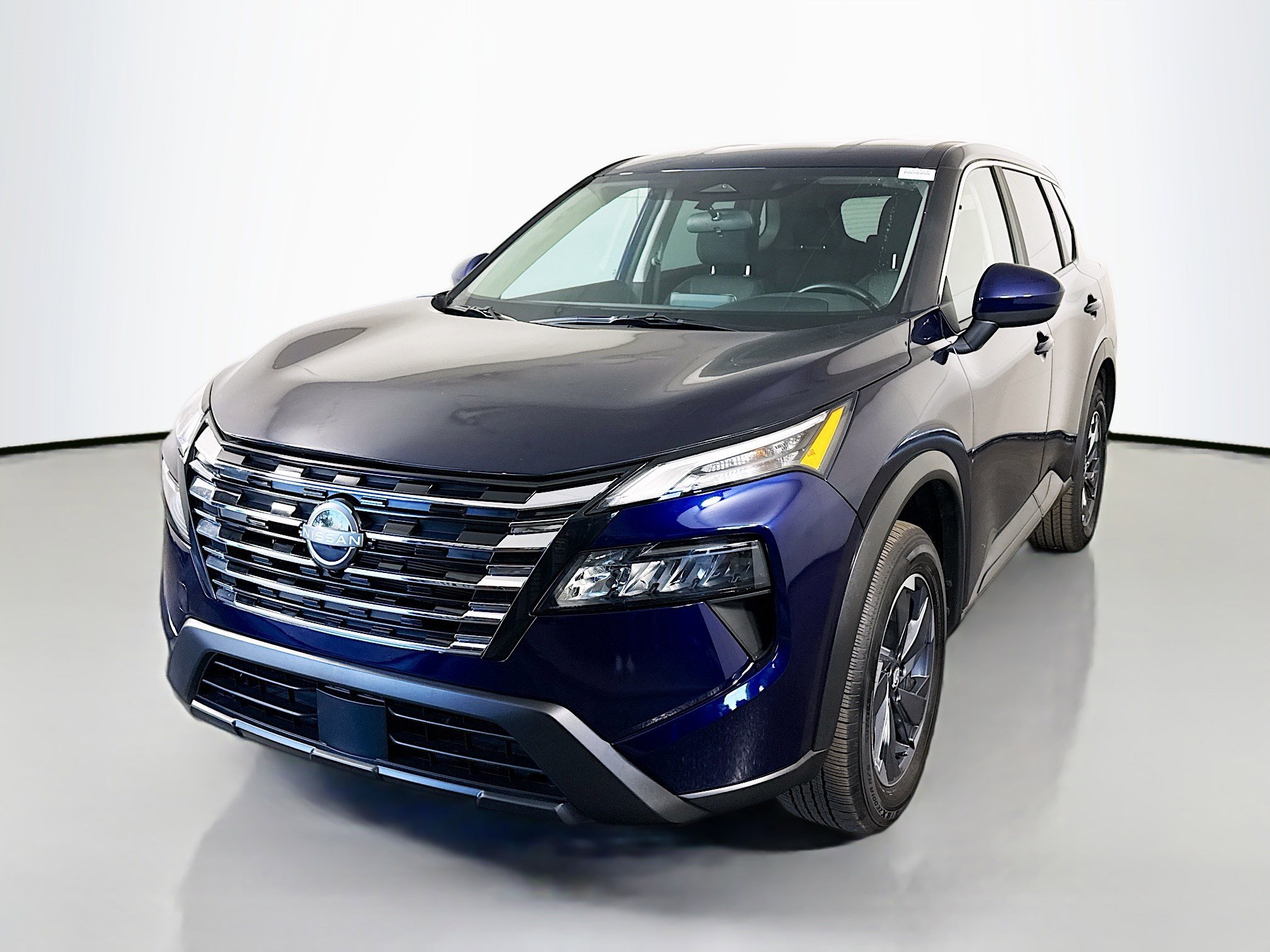 Used 2025 Nissan Rogue SV image 4