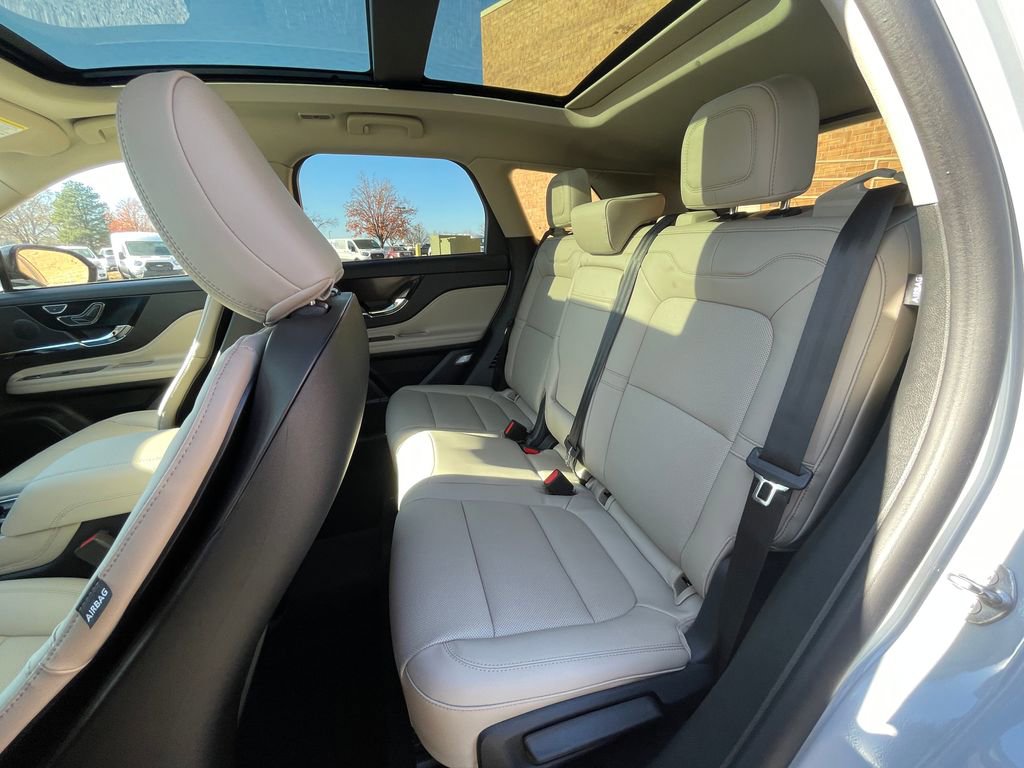 New 2026 Lincoln Corsair Premiere image 18