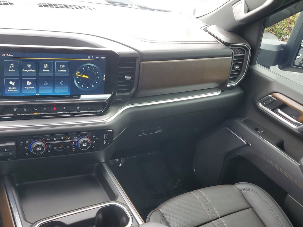 Used 2025 Chevrolet Silverado 2500 High Country w/ Technology Package image 19