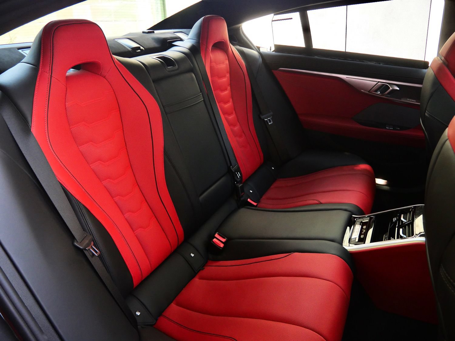 Used 2026 BMW M850i xDrive w/ M Sport Professional Package AWD/4WD image 27