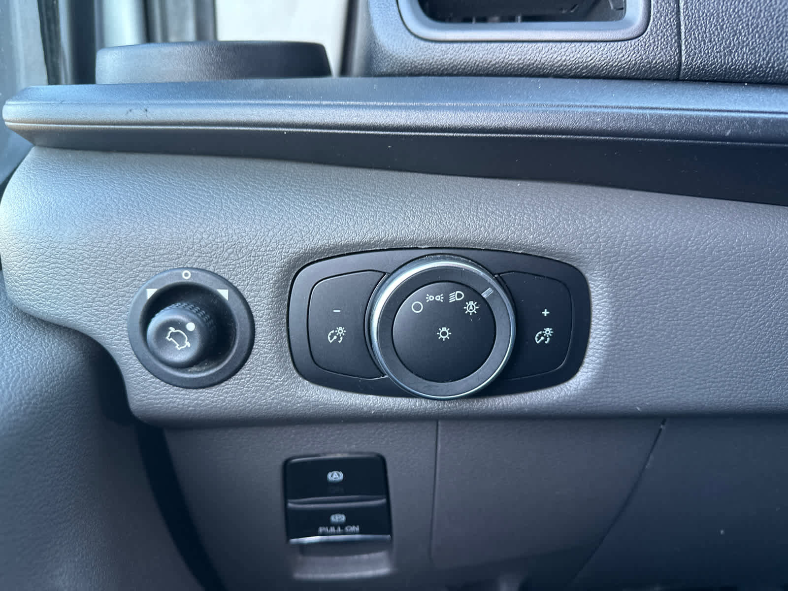 Used 2023 Ford Transit 250 148 High Roof AWD image 22