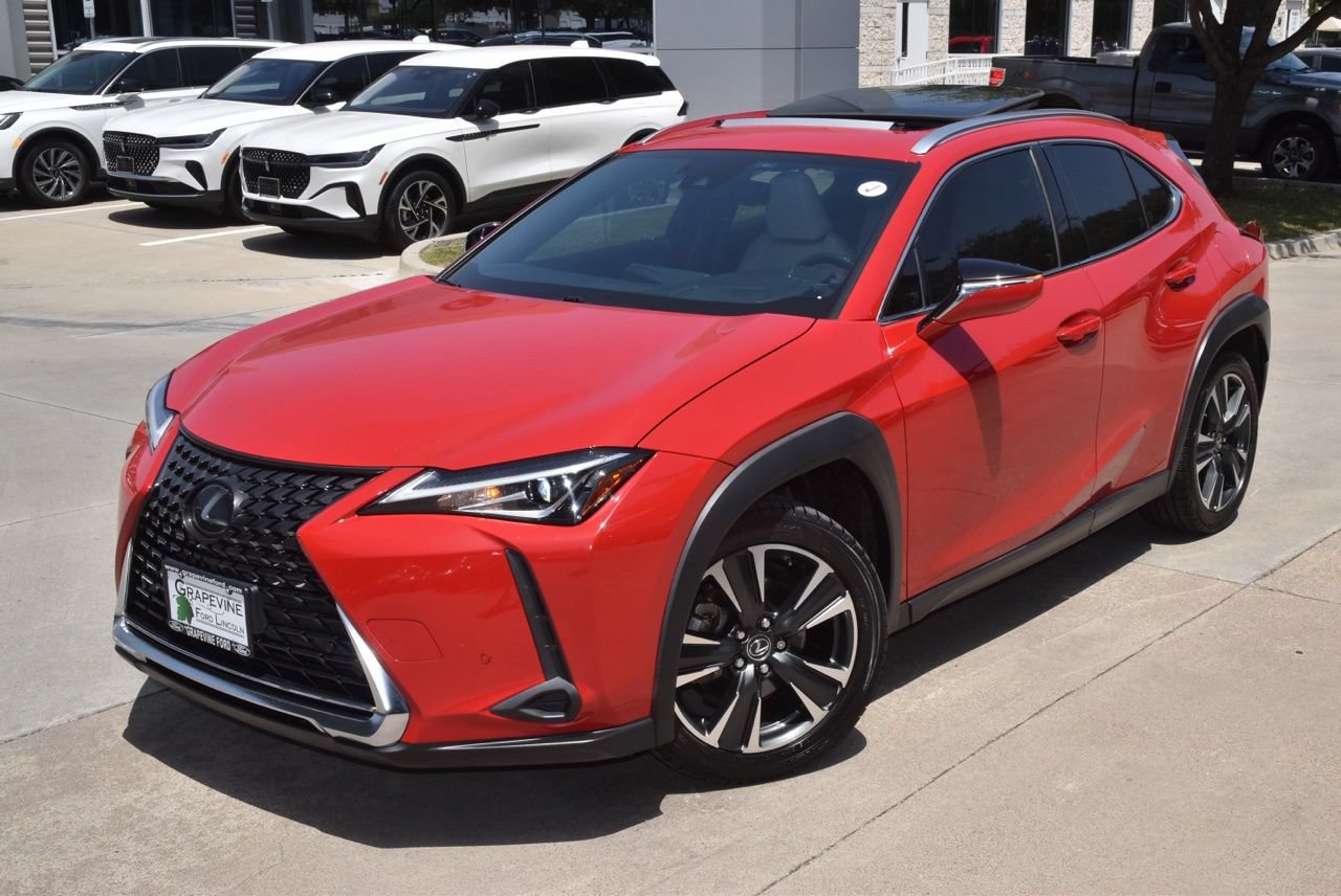 Used 2020 Lexus UX 200 w/ Premium Package FWD image 41