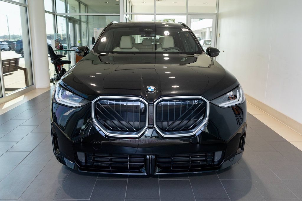 Used 2026 BMW X3 xDrive30i w/ Premium Package AWD/4WD image 2
