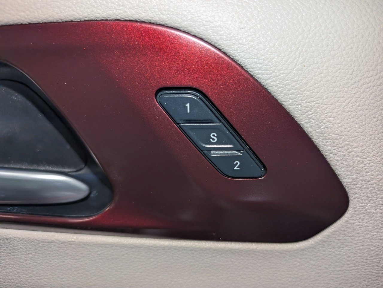 Used 2017 Chrysler Pacifica Limited image 53