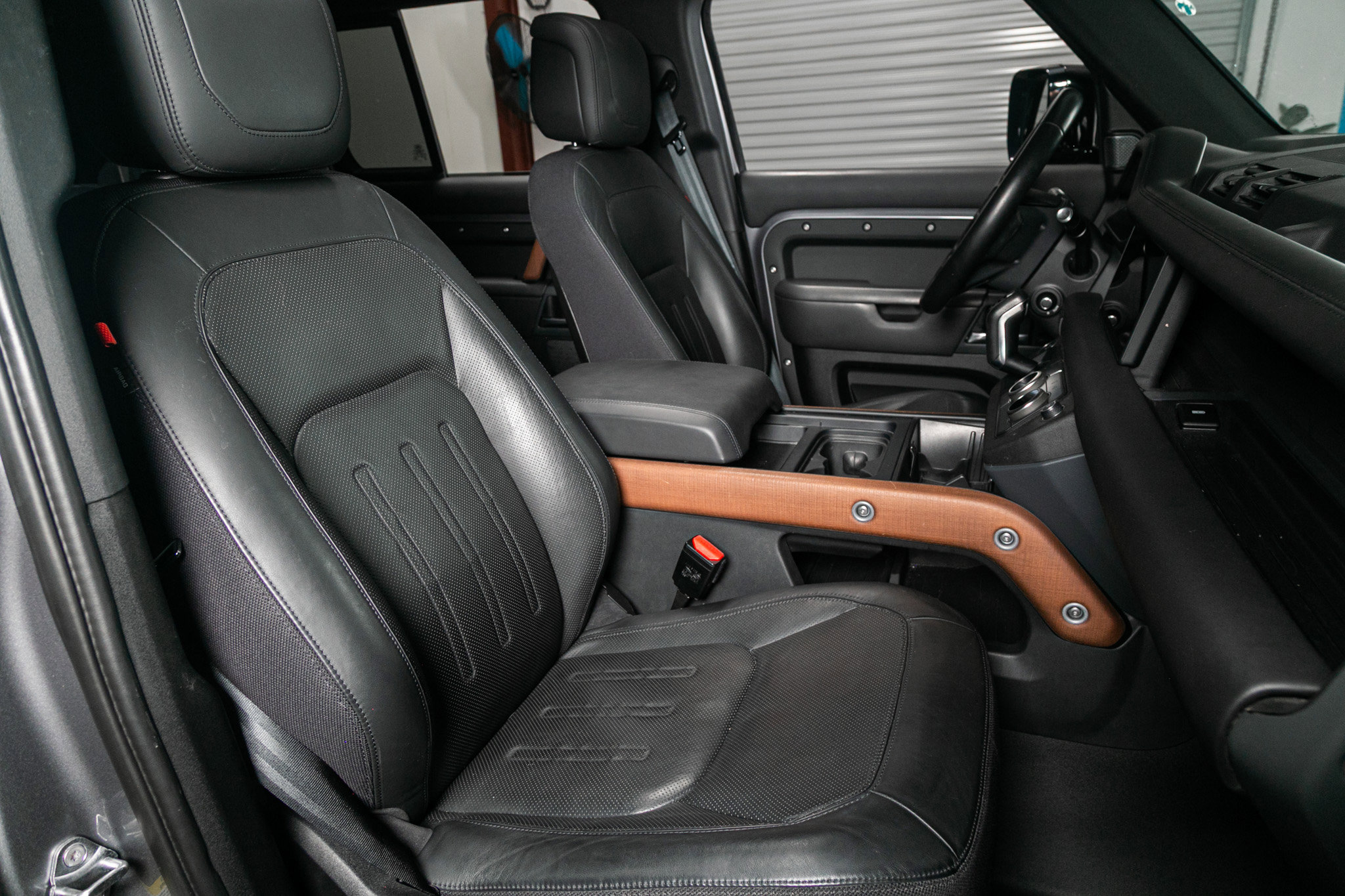 Used 2020 Land Rover Defender 110 X image 8