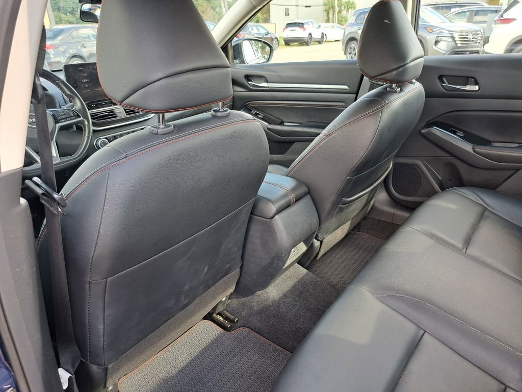 Used 2023 Nissan Altima 2.5 SR w/ SR Premium Package image 24