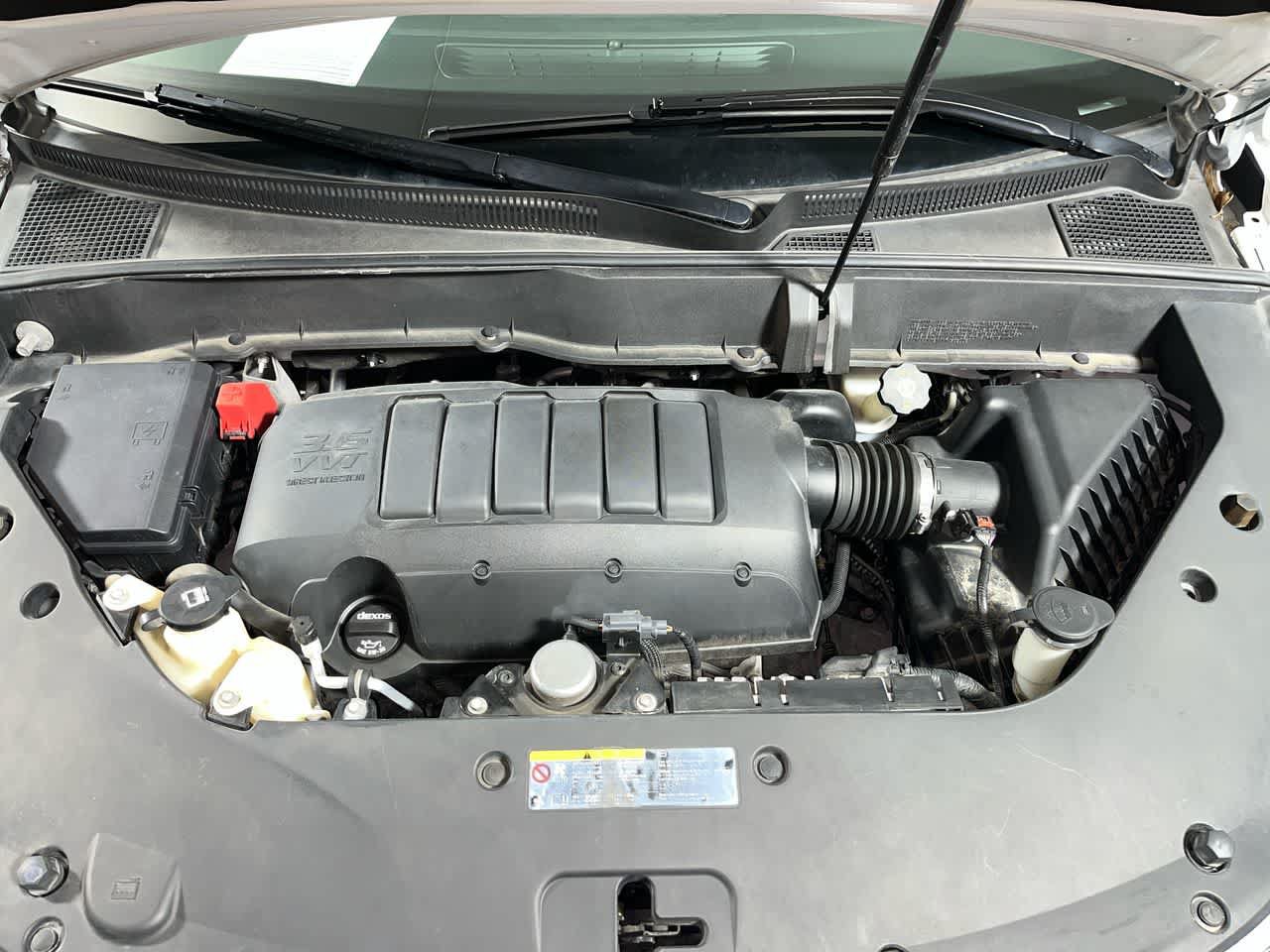 Used 2017 Chevrolet Traverse LT w/ Style and Technology Package FWD image 12