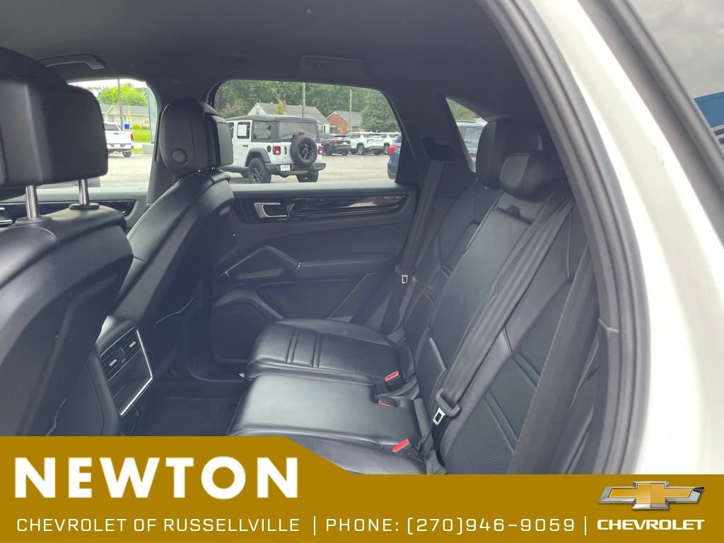 Used 2019 Porsche Cayenne AWD/4WD image 31