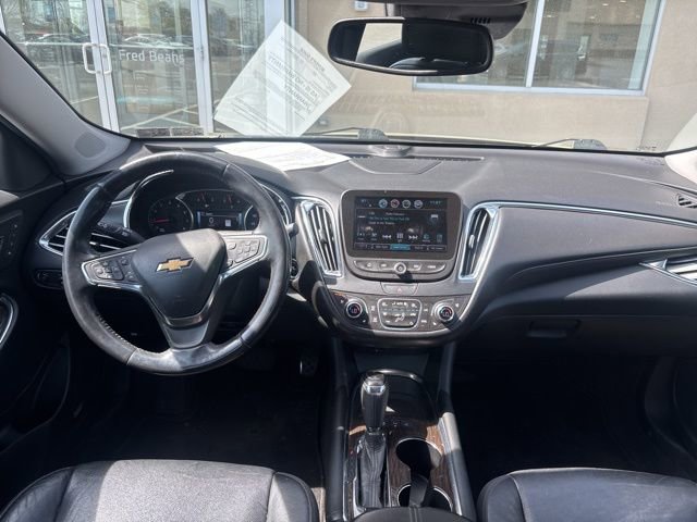 Used 2017 Chevrolet Malibu Premier w/ Driver Confidence Package image 10