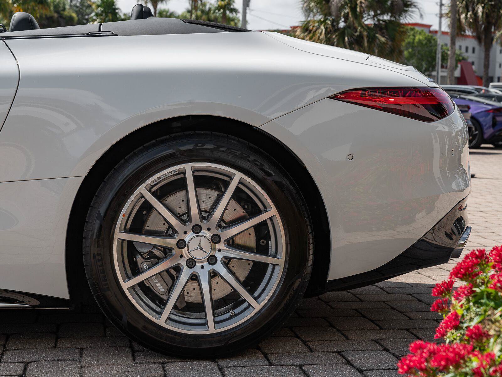 Used 2023 Mercedes-Benz SL 43 AMG image 42