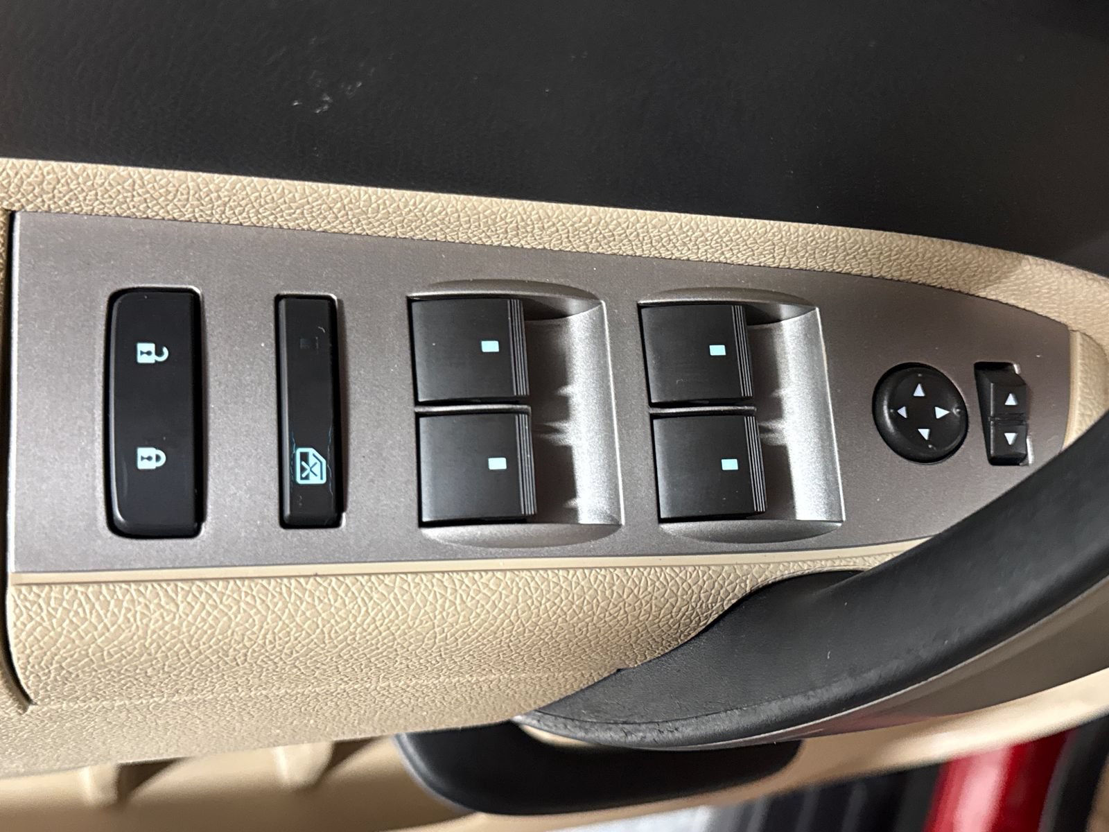 Used 2011 Chevrolet Silverado 1500 LT w/ Texas Edition RWD image 12