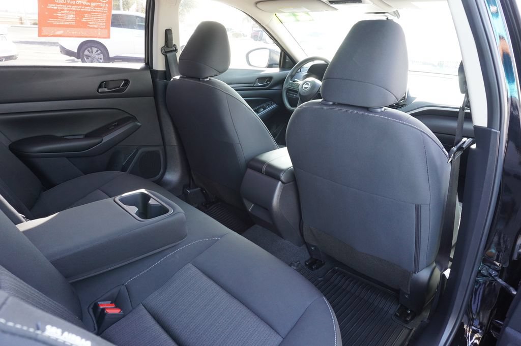 Used 2025 Nissan Altima 2.5 S FWD image 10