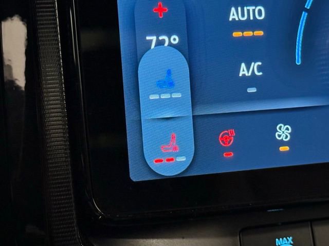 Used 2023 Ford F150 Lightning Platinum image 29