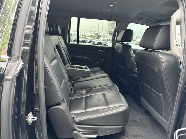 Used 2019 Chevrolet Suburban LT RWD image 15