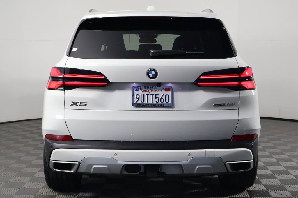 Used 2026 BMW X5 sDrive40i w/ Climate Comfort Package image 5