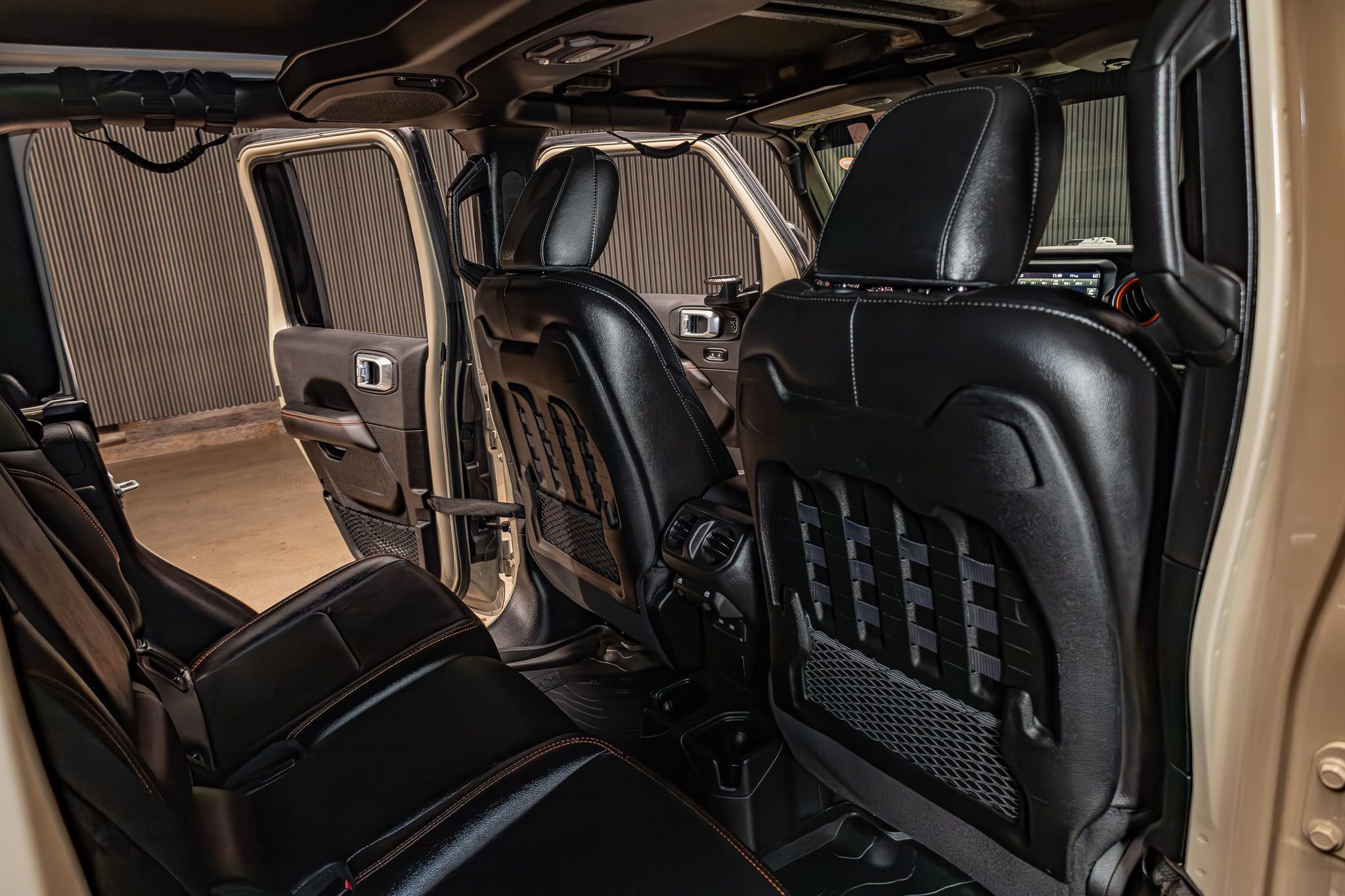 Used 2022 Jeep Gladiator Mojave w/ LED Lighting Group AWD/4WD image 25