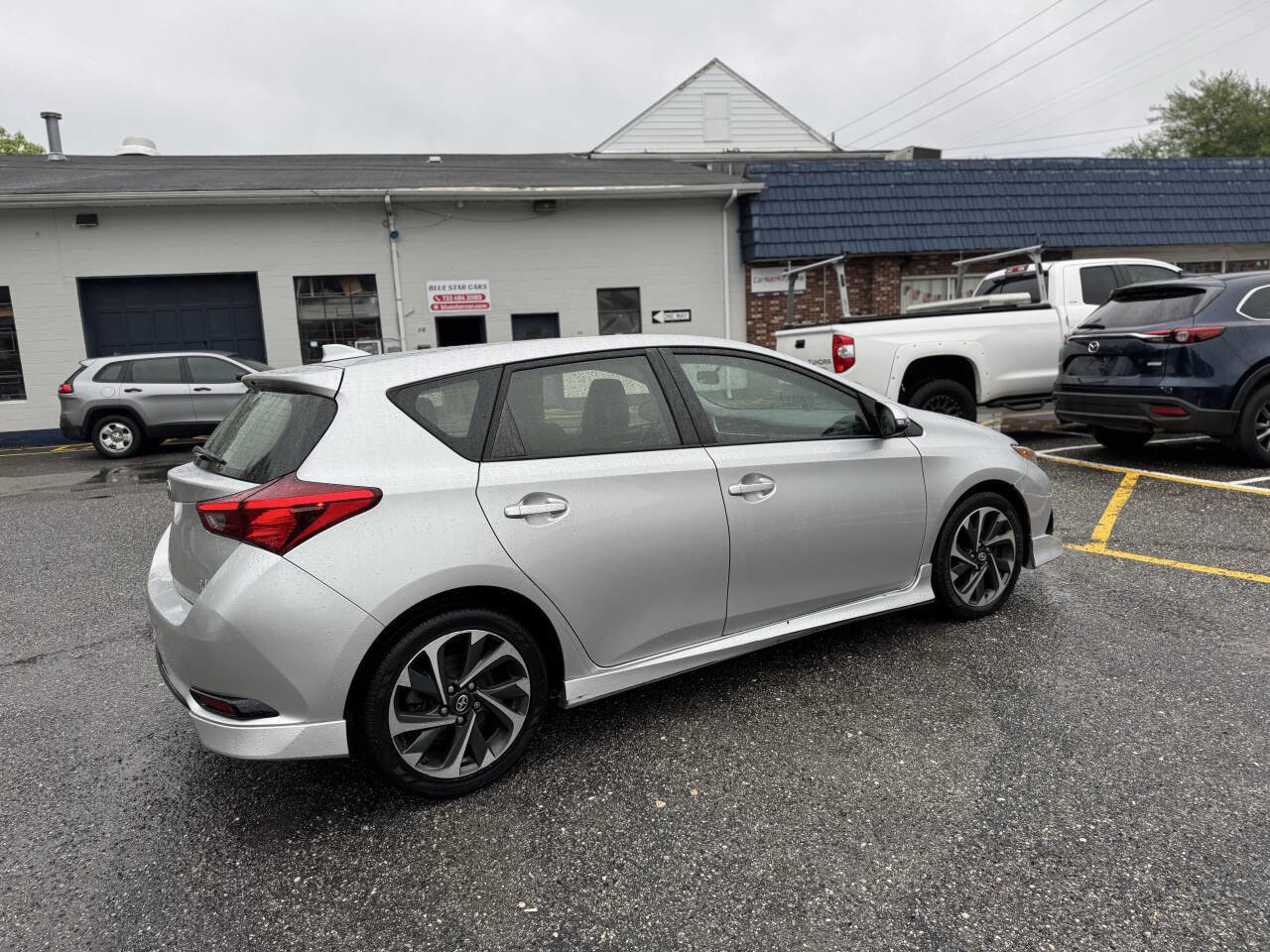 Used 2016 Scion iM Base 4dr Hatchback CVT image 8