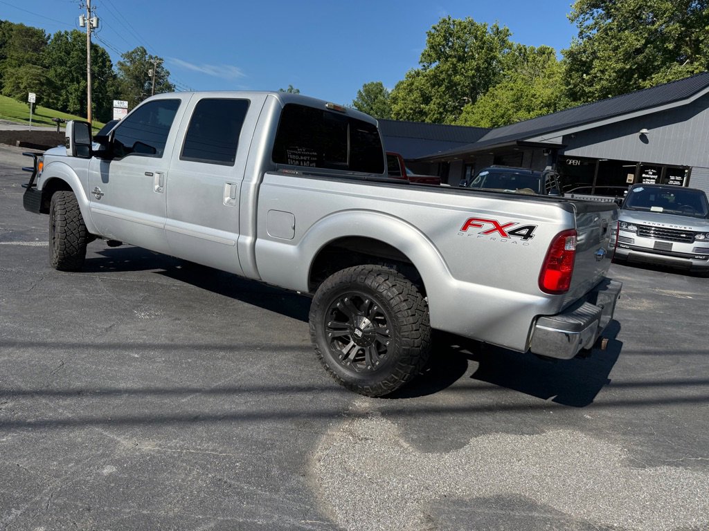 Used 2014 Ford F250 Lariat w/ Lariat Interior Package AWD/4WD image 13