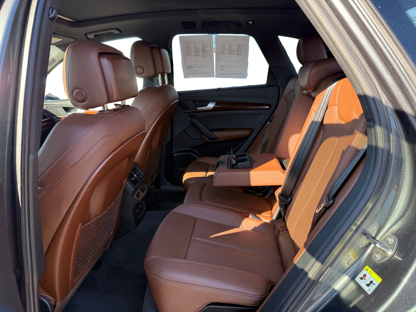 Used 2020 Audi Q5 e Prestige w/ Prestige Package image 16