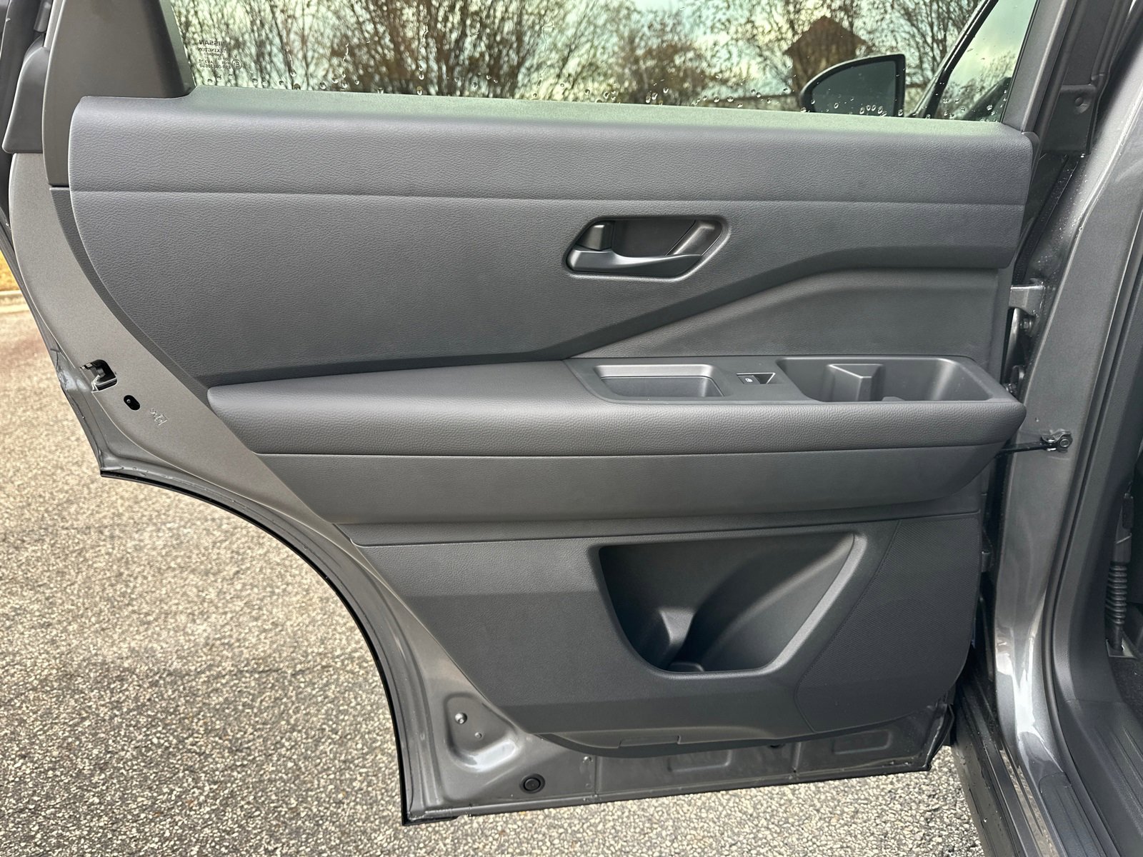 New 2025 Nissan Pathfinder SV w/ SV Premium Package image 23