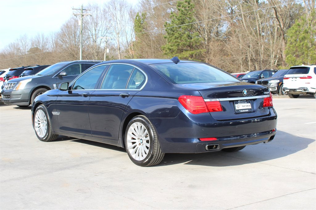 Used 2012 BMW 750i xDrive image 5