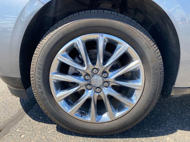 Certified 2020 Buick Enclave Essence w/ Sound and Sites Package FWD image 25