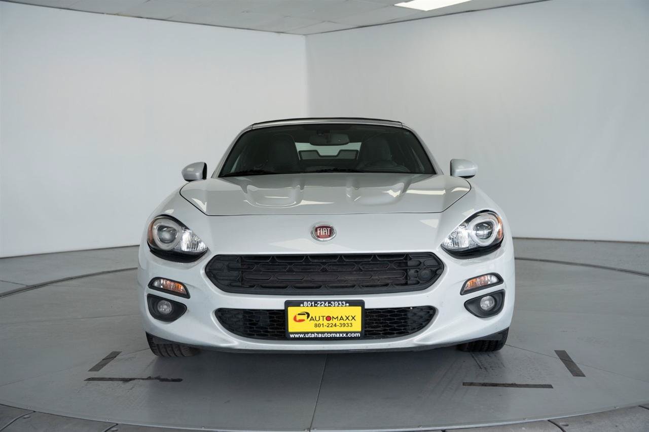 Used 2019 FIAT 124 Spider Lusso w/ Convenience Group RWD image 2
