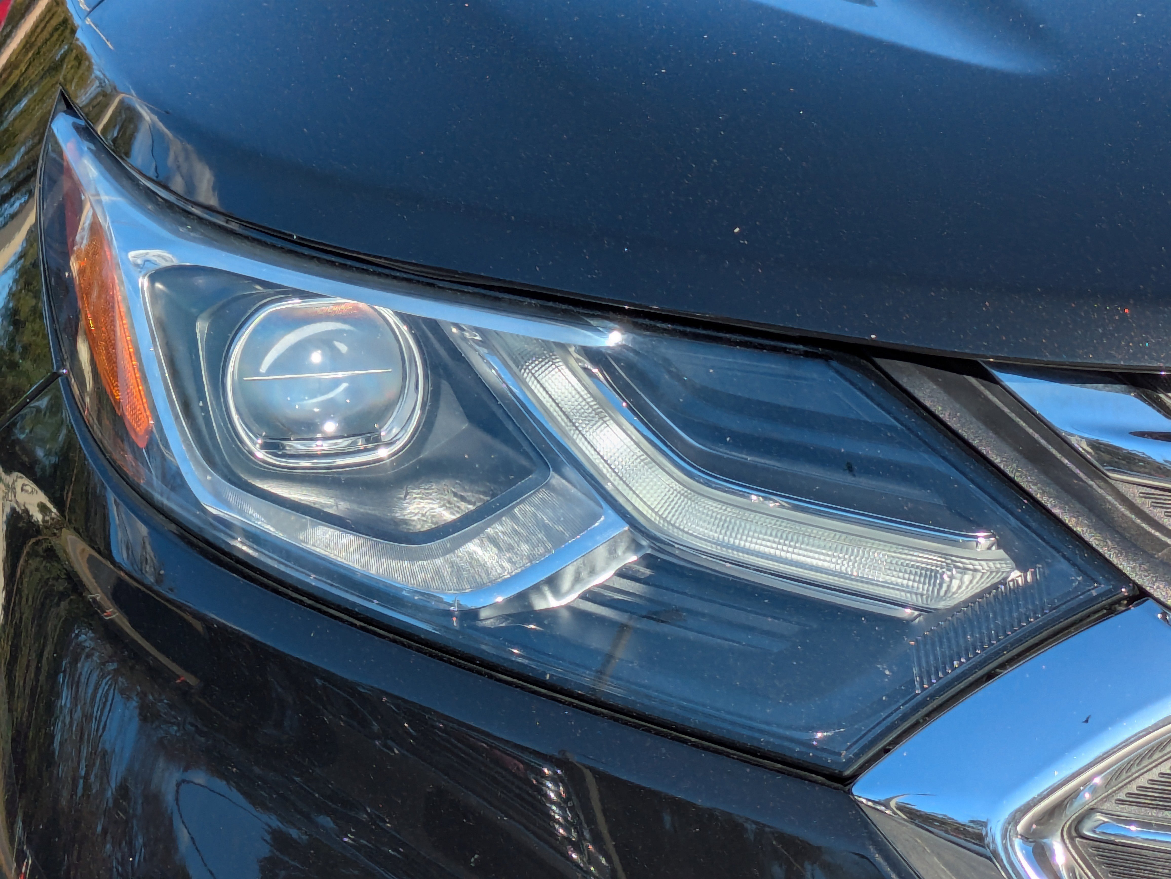 Certified 2018 Chevrolet Equinox Premier image 10