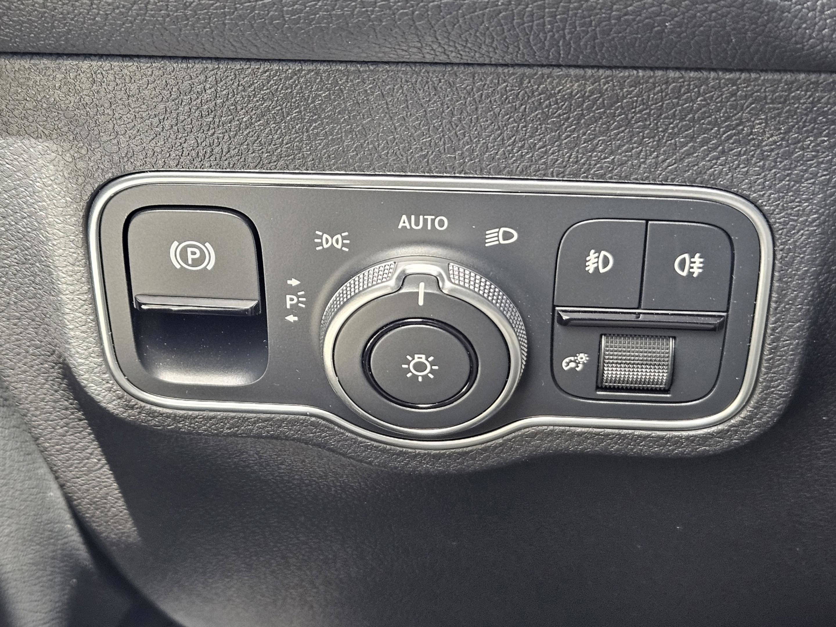 Certified 2026 Mercedes-Benz GLB 250 image 13
