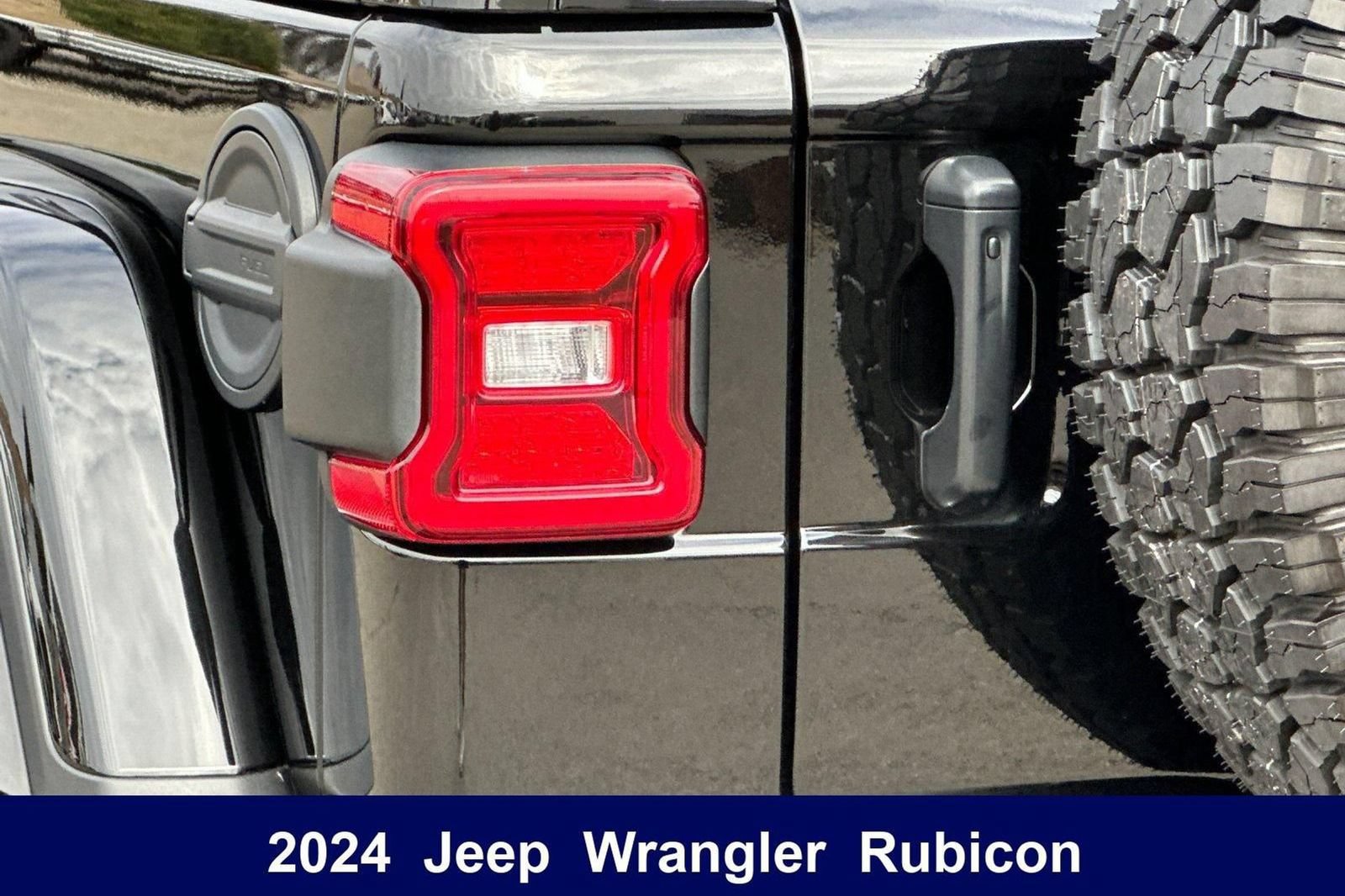 Used 2024 Jeep Wrangler Unlimited Rubicon 392 AWD/4WD image 39