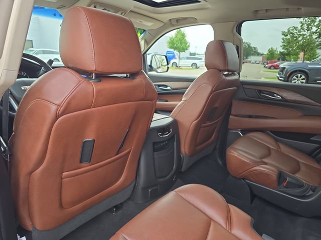 Used 2019 Cadillac Escalade Premium Luxury AWD/4WD image 28
