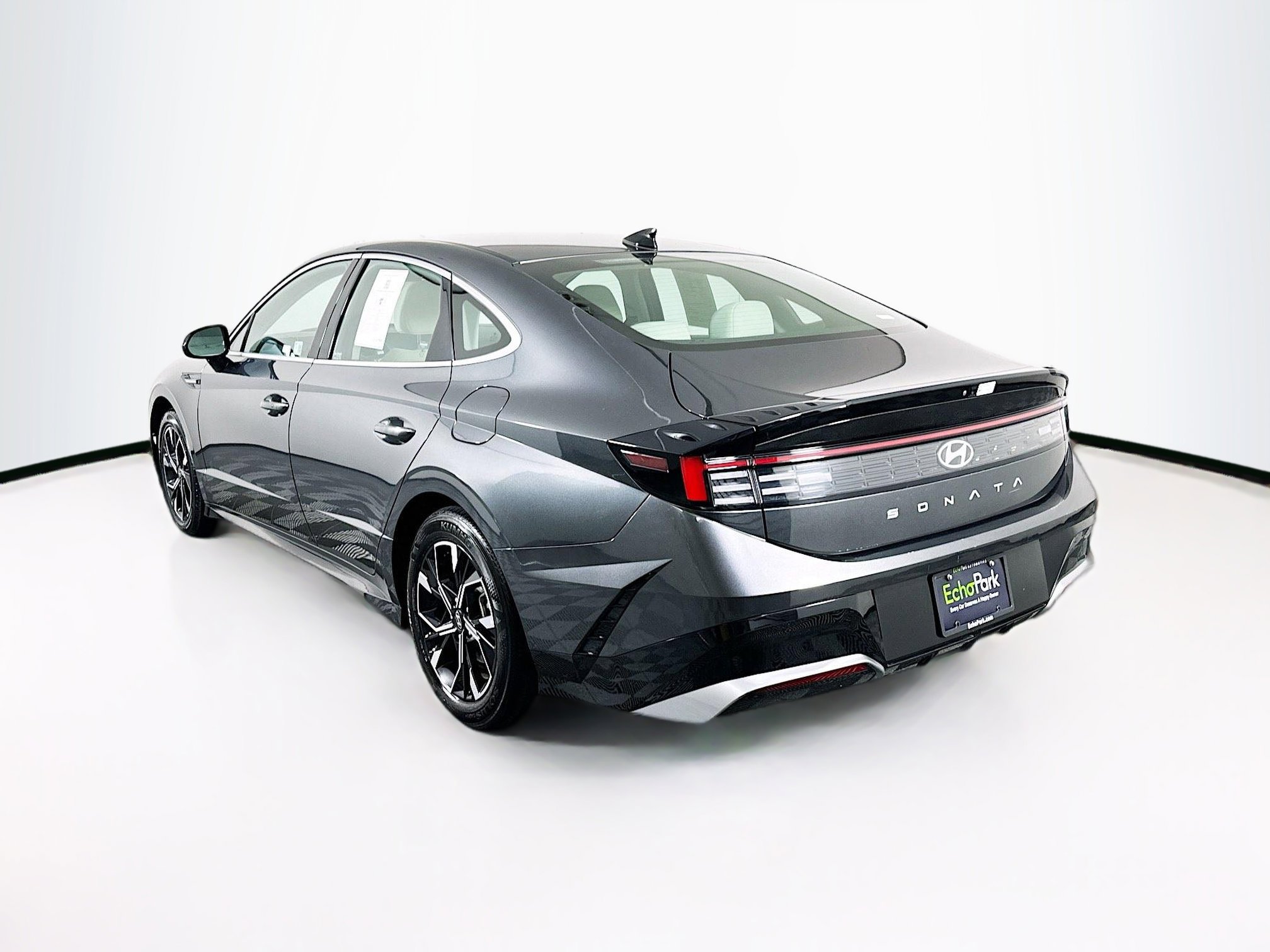 Used 2025 Hyundai Sonata SEL image 5